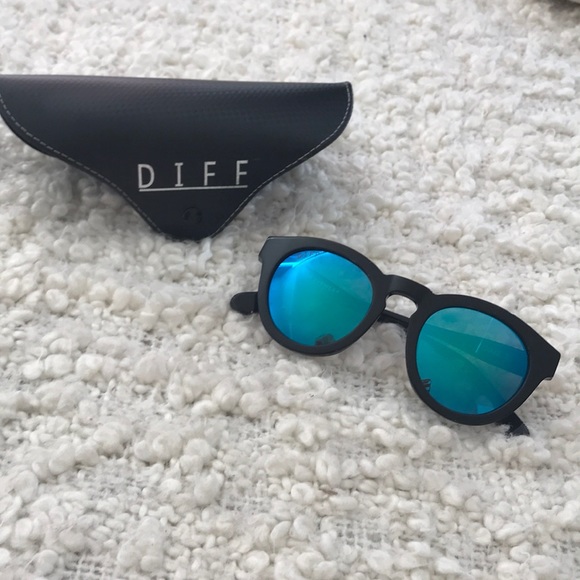 Diff Eyewear Accessories - Diff Dime II sunglasses